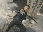 Imagem da notícia Jeremy Renner recusou oferta para 2ª temporada de Gavião Arqueiro por redução de salário